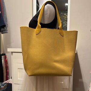 Rothy’s lightweight carry all tote